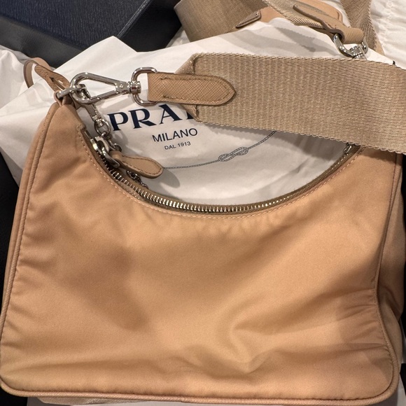 Prada Re-Edition Beige Nylon Shoulder Bag - Picture 7 of 16